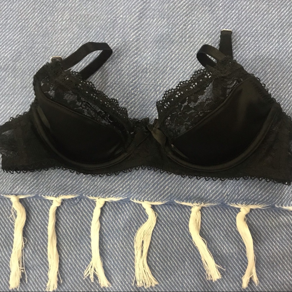 VS lightly lined Bra- 32a